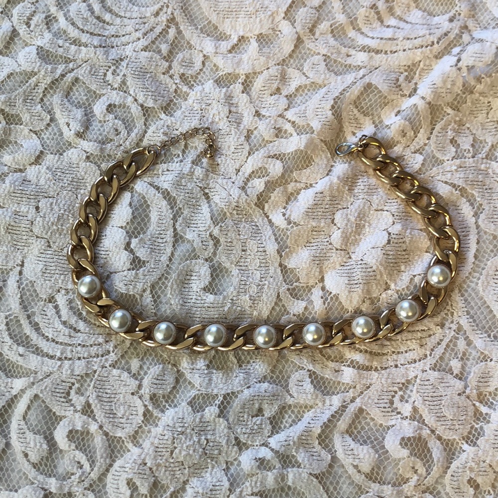 Forever 21 💎 Gold necklace with pearls